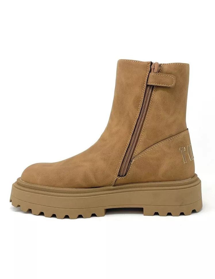 Alviero Martini Prima Classe Women’s Camel Slip-On Shoes - Image 5